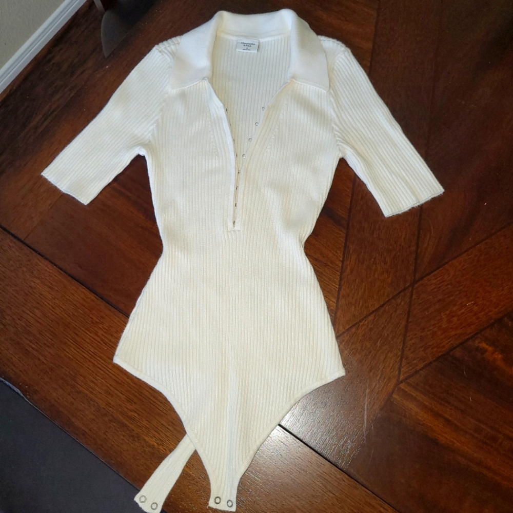 Abercrombie & Fitch bodysuit
